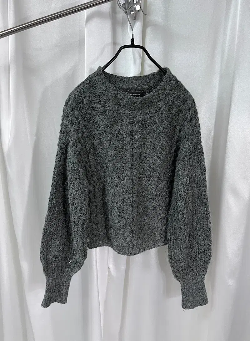 SPIRALGIRL knit